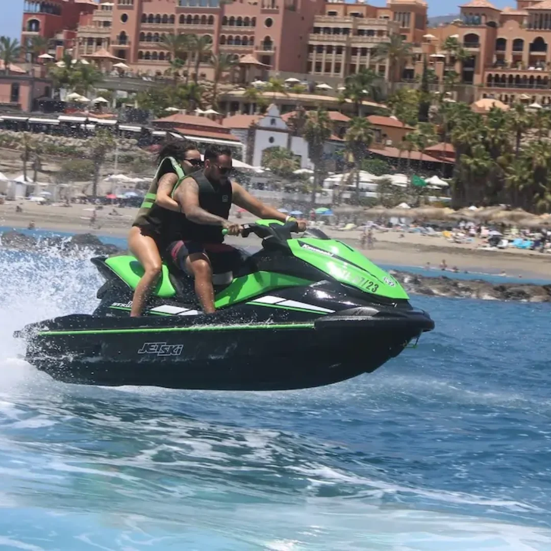 Galeria 16 Jet Ski Safari w Adeje – skocznia na nartach wodnych